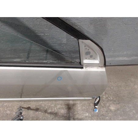Porte avant droite Toyota COROLLA A trois volumes 1.4 d-4d (2004-2006)