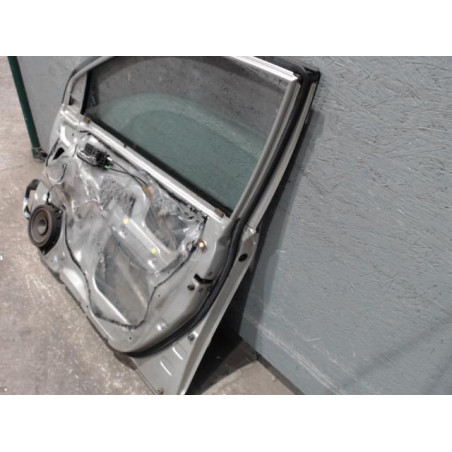 Porte avant droite Toyota COROLLA A trois volumes 1.4 d-4d (2004-2006)
