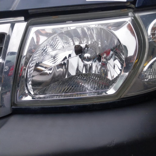 Phare gauche Nissan PATROL GR V Wagon 3.0 dti (2000)