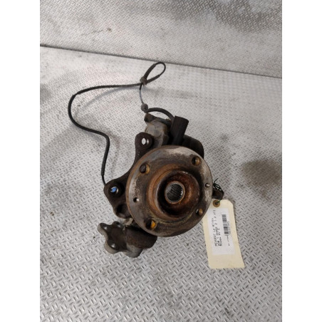 Pivot avg Peugeot 208 I 1.2 vti 82 (2012)