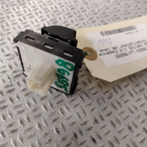 Commande lève-glace porte avant gauche Citroën C4 CACTUS 1.2 thp 110 (2014)