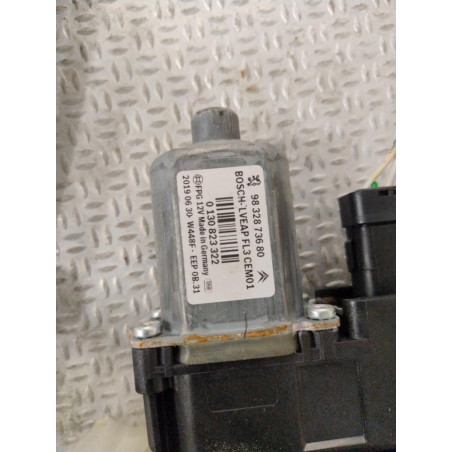 Mecanisme  moteur lève-glace avant droit Citroën C4 CACTUS 1.2 thp 110 (2014)