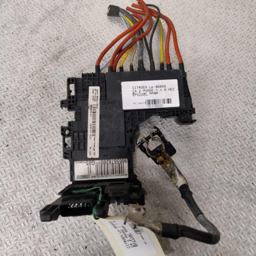 Platine fusible av Citroën C4 II 1.6 hdi 90 (2009) 5 portes