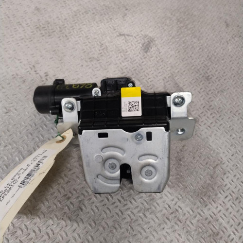 Moteur electrique de hayon-coffre Kia  (2021-0) 1.6 crdi mhev (2021) 5 portes