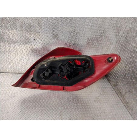 Feu arrière gauche Peugeot 307 2.0 hdi 135 (2003-2007)