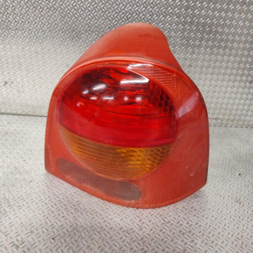 Feu arrière droit Renault TWINGO I 1.2 16v (2001-2007) 3 portes