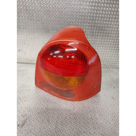 Feu arrière droit Renault TWINGO I 1.2 16v (2001-2007) 3 portes