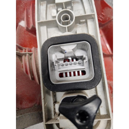 Feu arrière droit Renault TWINGO I 1.2 16v (2001-2007) 3 portes