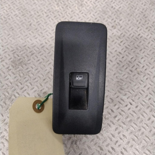 Commande lève-glace porte avant droite Seat ATECA 2.0 tdi (2016)