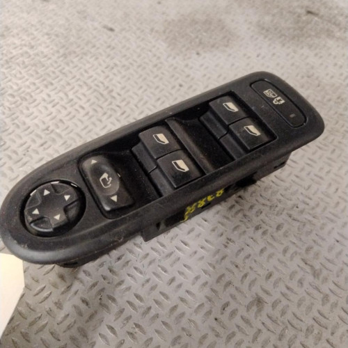 Commande lève-glace porte avant gauche Citroën C5 III 1.6 hdi 110 (2008)