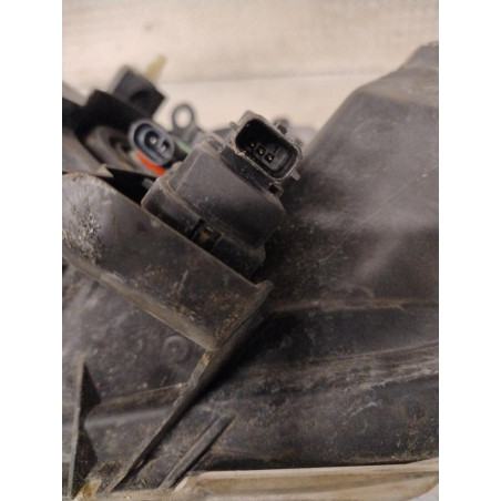 Phare droit Toyota AURIS 2.0 d-4d (2006-2012)