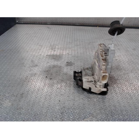 Serrure porte ard Audi A4 B7 1.9 tdi (2004-2008) 4 portes