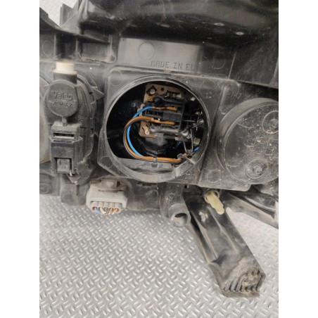Phare droit Renault CLIO III Grandtour 1.5 dci (2010-2012) 5 portes