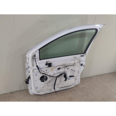 Porte avant droite Renault CLIO III Grandtour 1.5 dci (2010-2012) 5 portes