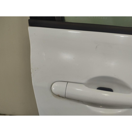 Porte avant droite Renault CLIO III Grandtour 1.5 dci (2010-2012) 5 portes