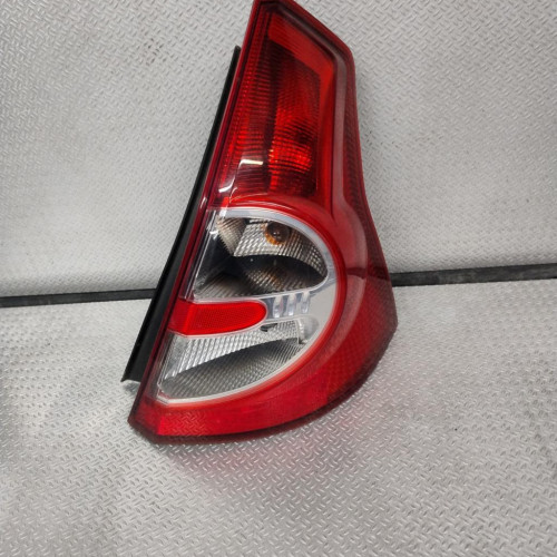 Feu arrière droit Dacia SANDERO 1.2 16v (2008) 5 portes