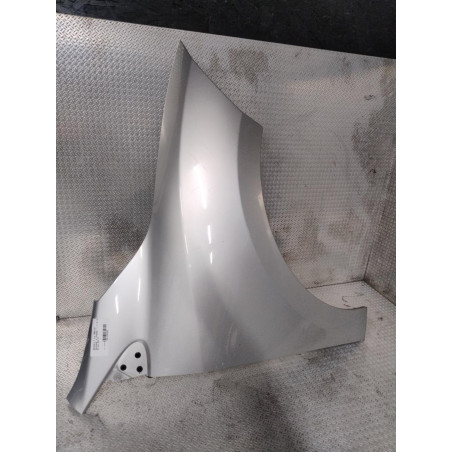 Aile avant droite Renault MEGANE III 3-5 portes 1.5 dci (2009)