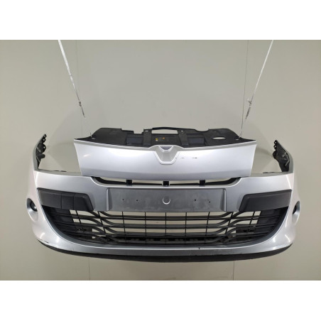Pare-choc avant Renault MEGANE III 3-5 portes 1.5 dci (2009)