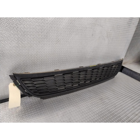Grille pare-choc av Vw POLO V 1.2 tdi (2009) 5 portes