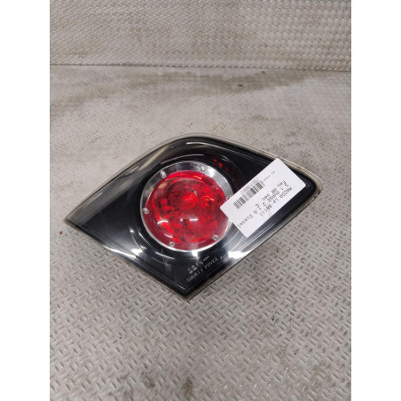 Feu arrière interieur gauche Mazda 3 1.6 di turbo (2004-2009)