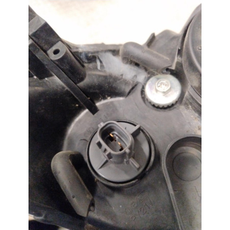 Phare gauche Mazda 3 1.6 di turbo (2004-2009)
