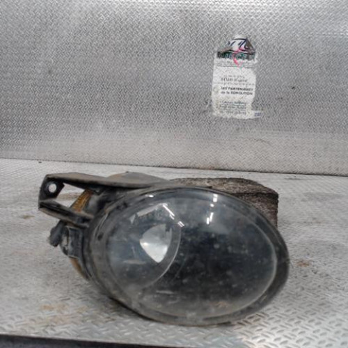 Phare antibrouillard avant droit Vw PASSAT B6 1.9 tdi (2005-2010) 4 portes