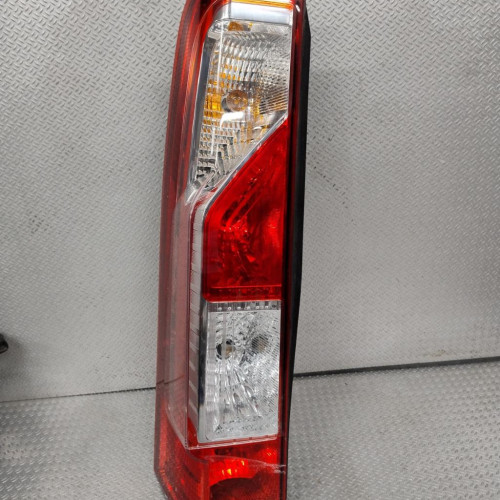 Feu arrière gauche Renault MASTER III Camionnette 2.3 dci 150 fwd (2013)