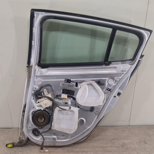 Porte arrière droite Renault MEGANE III 3-5 portes 1.5 dci (2009)