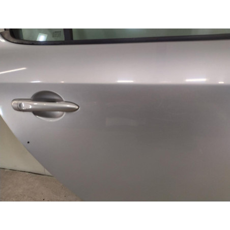 Porte arrière droite Renault MEGANE III 3-5 portes 1.5 dci (2009)