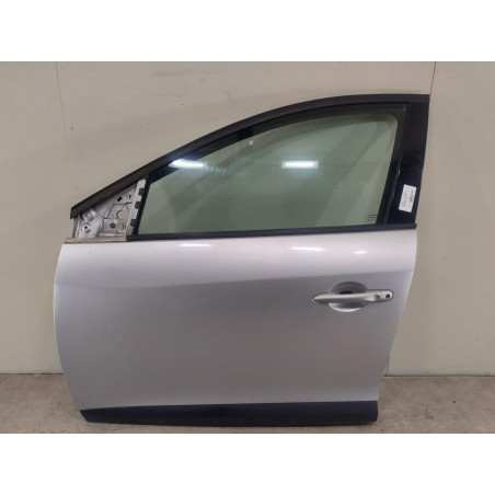 Porte avant gauche Renault MEGANE III 3-5 portes 1.5 dci (2009)