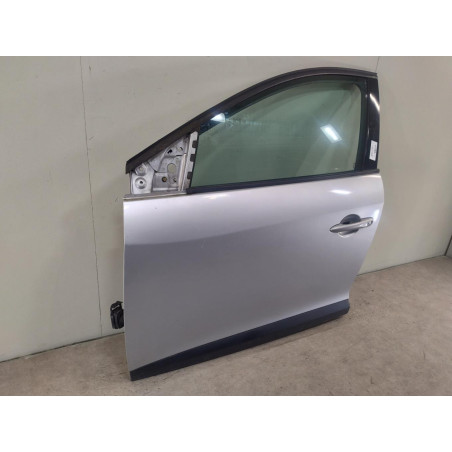 Porte avant gauche Renault MEGANE III 3-5 portes 1.5 dci (2009)