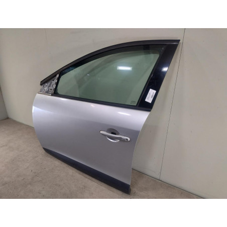 Porte avant gauche Renault MEGANE III 3-5 portes 1.5 dci (2009)