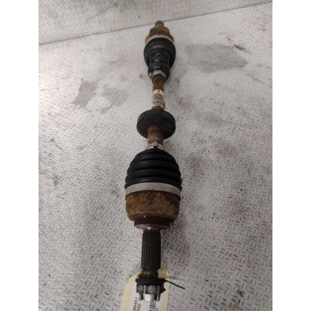 Transmission avant gauche Renault TWINGO II 1.5 dci 90 (2010)