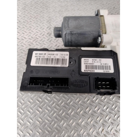 Mecanisme  moteur lève-glace avant droit Renault LAGUNA Coupé 2.0 dci (dt01, dt08, dt09, dt0k, dt12, dt1c, dt1d, dt1m,... (2008-