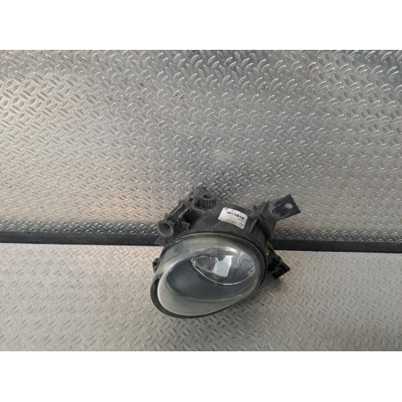 Phare antibrouillard avant droit Audi A4 B7 Avant 1.9 tdi (2004-2008)