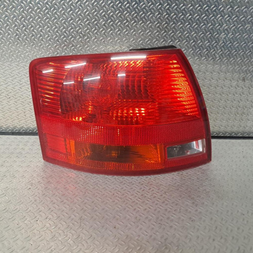 Feu arrière gauche Audi A4 B7 Avant 1.9 tdi (2004-2008)
