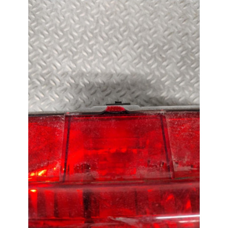 Feu brouillard central arrière Peugeot 208 I 1.2 puretech 82 (2018)