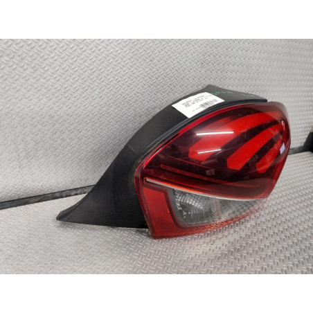 Feu arrière droit Peugeot 208 I 1.2 vti 68 - puretech 68 (2016) 5 portes
