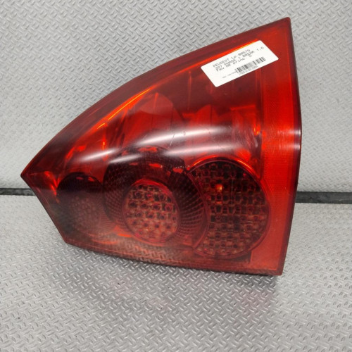 Feu arrière droit Peugeot 307 Break 1.6 hdi 110 (2004-2008) 5 portes