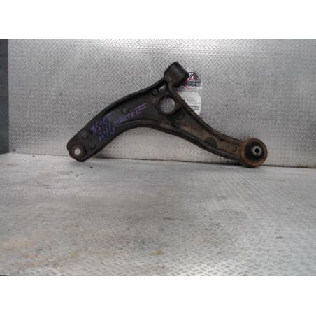 Triangle inf avg Renault MASTER III Camionnette 2.3 dci 100 fwd (2010)