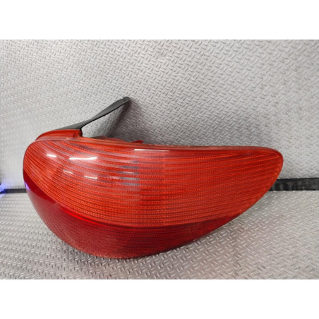 Feu arrière droit Peugeot 206 3-5 portes 1.4 i (1998-2012) 3 portes