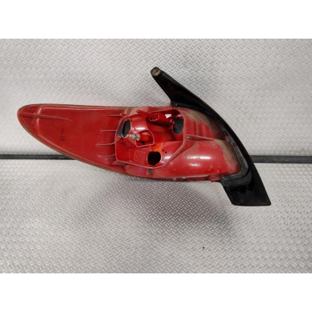 Feu arrière droit Peugeot 206 3-5 portes 1.4 i (1998-2012) 3 portes
