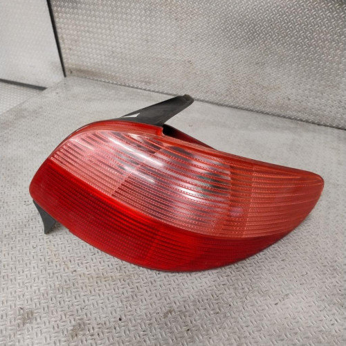 Feu arrière droit Peugeot 206 3-5 portes 1.9 d (1998-2001) 5 portes
