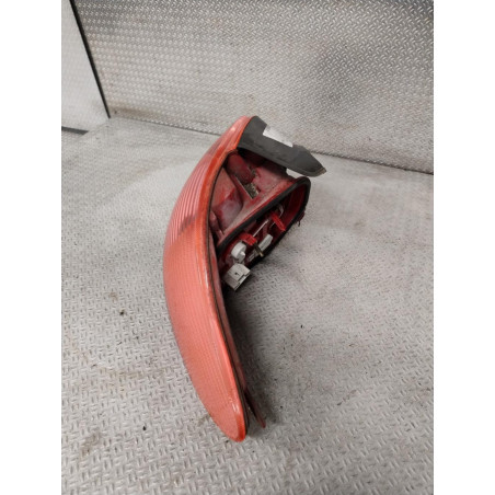 Feu arrière droit Peugeot 206 3-5 portes 1.9 d (1998-2001) 5 portes