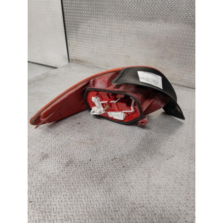 Feu arrière droit Peugeot 206 3-5 portes 1.9 d (1998-2001) 5 portes