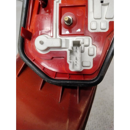 Feu arrière droit Peugeot 206 3-5 portes 1.9 d (1998-2001) 5 portes