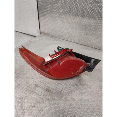 Feu arrière droit Peugeot 206 3-5 portes 1.9 d (1998-2001) 5 portes