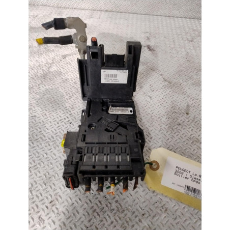 Platine fusible av PEUGEOT 3008 1  0
