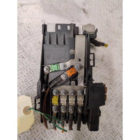 Platine fusible av PEUGEOT 3008 1  0