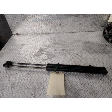 Verin gauche hayon PEUGEOT 3008 1  0